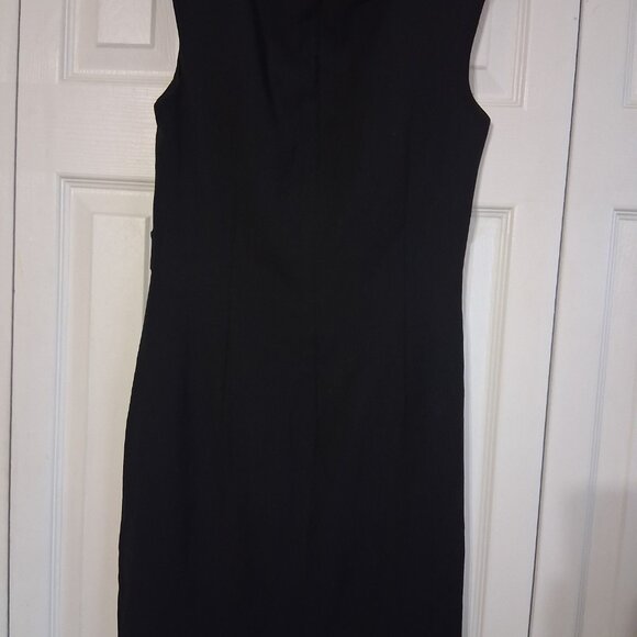 Calvin Klein - Picture 4 of 4